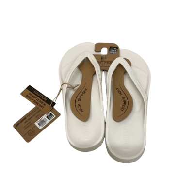 Womens Lightfeet Size 9 Off white Sandals 
