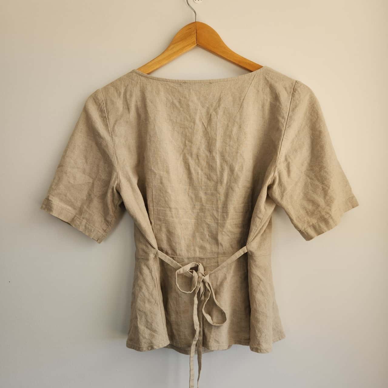 Sportsgirl Linen/Viscose Beige Top Short Sleeve Size 10 / M(s)