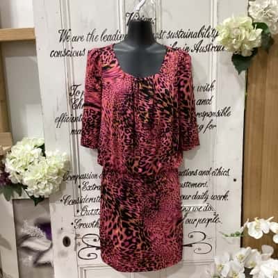 Roberto Cavalli Brand! DESIGNER LABEL! Womens  Size 38 / 8 Mini Dress / Short Sleeve Dress  Animal print / Black  / Pattern / Pink  