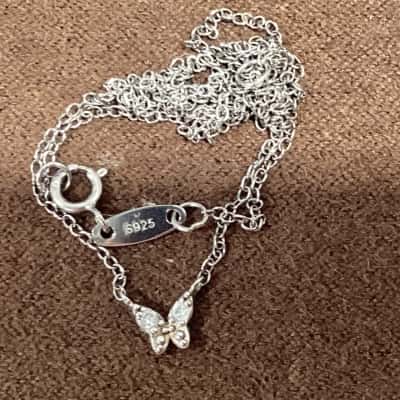  Womens Necklace Other / Silver 
