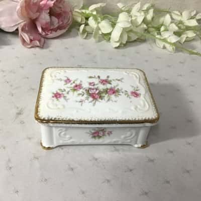 Paragon "Victoriana Rose" Fine Bone China Rectangular Lidded Trinket Box 