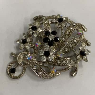  Womens Brooch 
