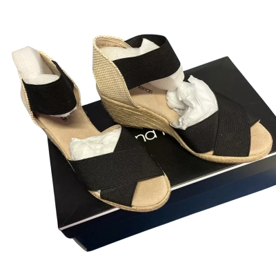 Diana Ferrari Womens  Size 37 Heels Beige / Black  
