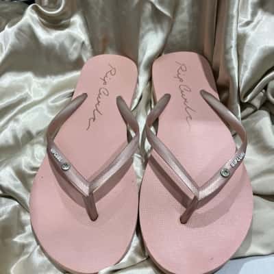 Rip Curl Womens  Size 10 / 9 Flats/Thongs  Nude 