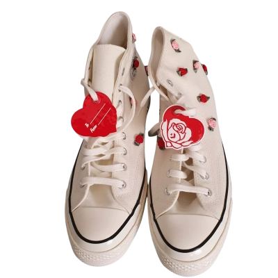 Converse Unisex Size 14 Womens/Mens  Sneakers White BN