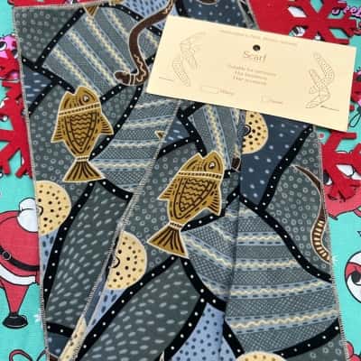 Vintage Women’s Blue Handmade Indigenous Scarf (B14)