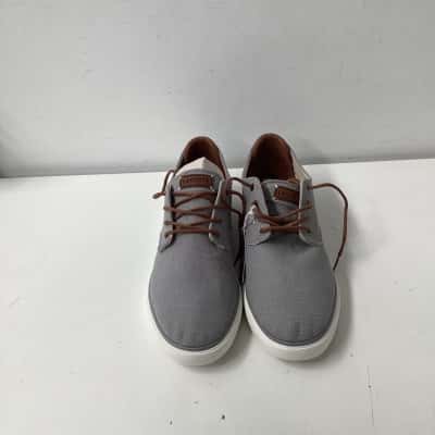 Lacoste esparre 318 3 CAM Ortholite  Grey/Tan  Mens  Size 10 Dress shoes 