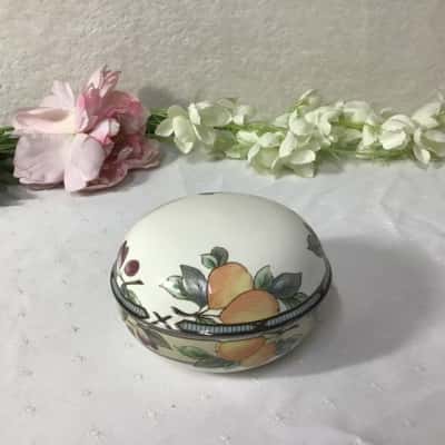 Mikasa Intaglio Garden Harvest Trinket Dish with Lid