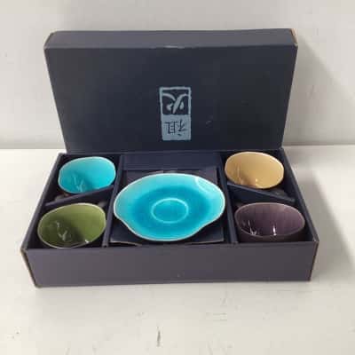 boxed set of 4 espresso cups and saucer - asymmetrical design 