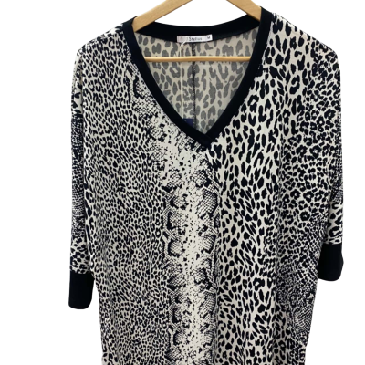 Stylius  Womens  Size M Long Sleeve Top Black  / Pattern / White 