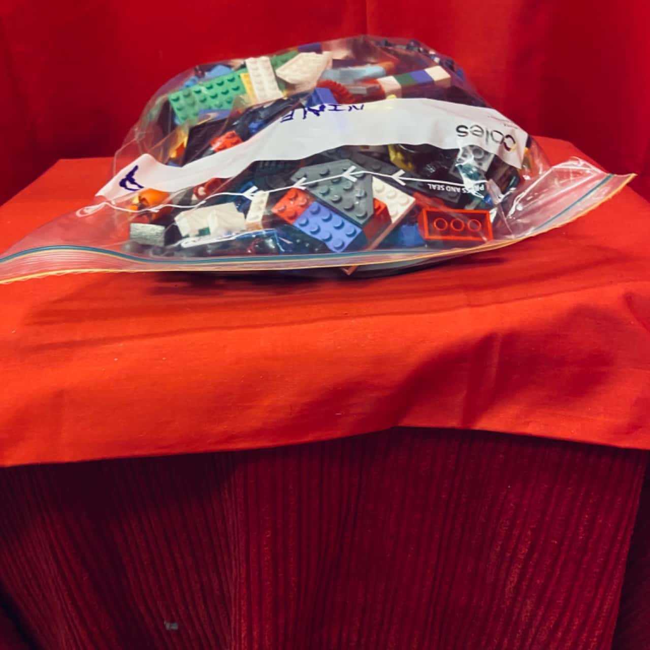 1Kg Mixed Bag of Lego (s)