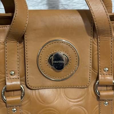  Womens Brown / Gold handbag