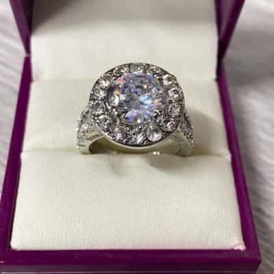 Sterling silver cubic zirconia ring 