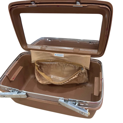 1970s Samsonite Tan Makeup Case 