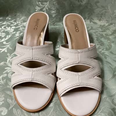 Mimco Womens  Size 39 Sandals White 