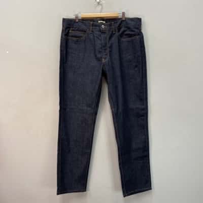 BNWOT R.M. Williams Mens  Size 38 Relaxed Fit Jeans Blue 