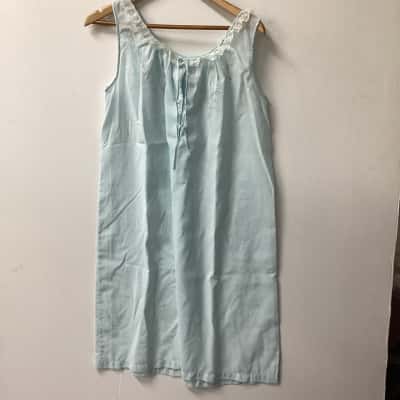  Lady Lyn Womens  Size 14  Night dress  Blue E