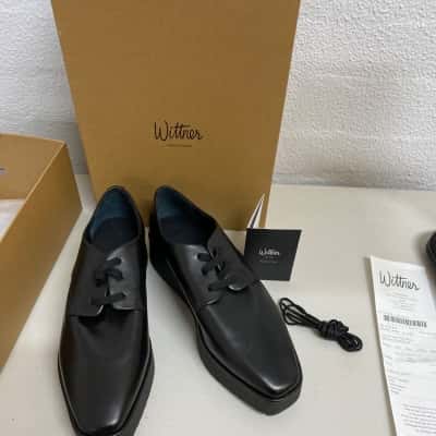  Womens  Size 40 Black  shoes