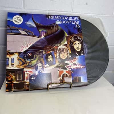 THE MOODY BLUES CAUGHT LIVE 