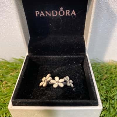 Pandora Darling Daisy Ring