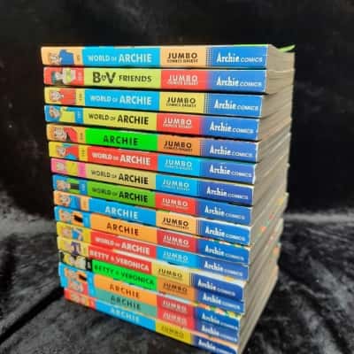 Archie Jumbo Comic Books x 16