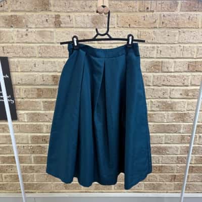 Forever New Womens green skirt Size 8 