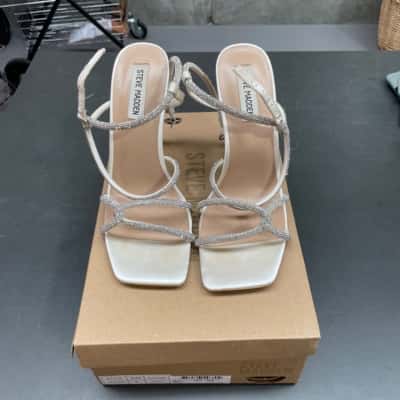 Steve Madden Women's  Size 9 Heels with super sparkly straps 