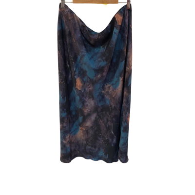 BNWT City Chic Womens  Size M Skirt “Exotic Surface” 