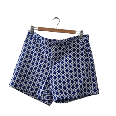Banana Republic Women's Size 4 Shorts in Blue / Pattern / White 