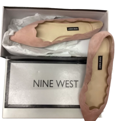 Nine West Womens  Size 8.5 medium 