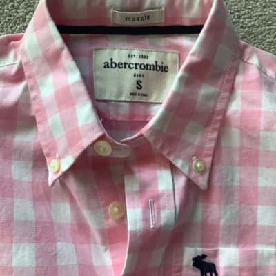 BNWT**Abercrombie Kids   Pink Gingham Check Shirt. Size S 