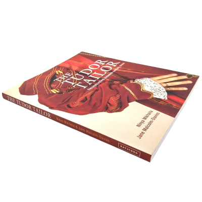 The Tudor Taylor - Reconstructing Sixteenth-Century Dress By Ninya Mikhaila & Jane Malcolm-Davies - Paperback