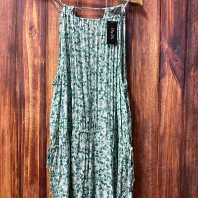 City Chic  Size XXL Green / White  top new 