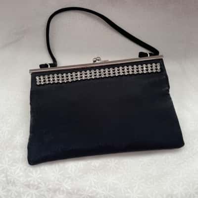 Women’s Super Cute Diamanté 3 Row Sateen Evening Bag Black  