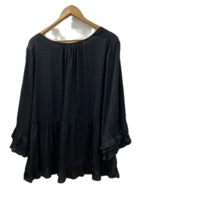 Taking Shape Womens Top  Size 22 Black 
