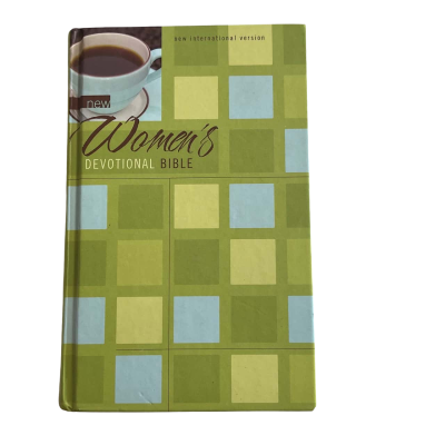  New Women’s Devotional Bible (New International Version) 2006 Hardback