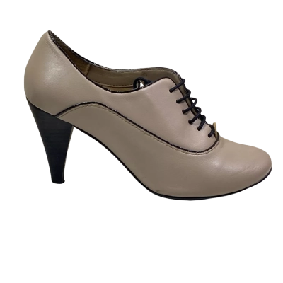 Diana Ferrari Womens  Size 6.5 Dress Shoes