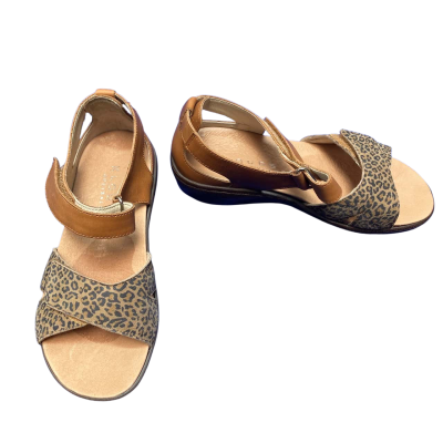 Klouds Womens  Size 36 Animal print Sandals