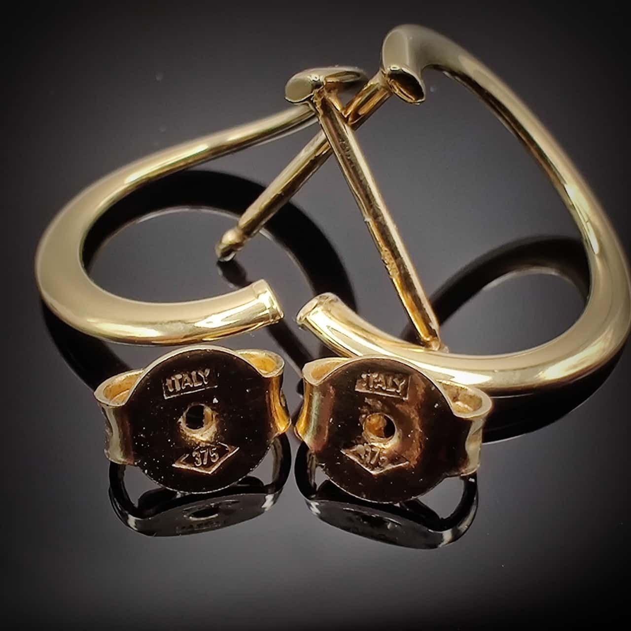 Unusual "Rams Horns" Shape 375 Italy Gold Earrings 0.92g By Weight