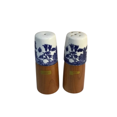 Blue White Willow Pattern Salt & Pepper Shakers