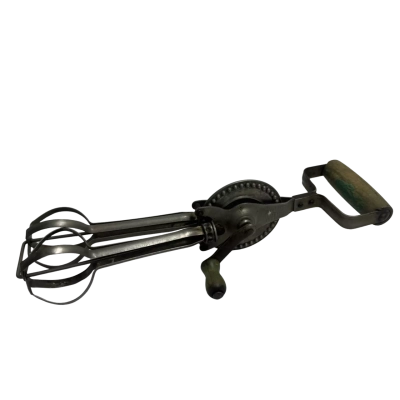 Vintage Swift Whip Hand Beater 