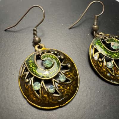 Round Spiral Green & Yellow Hook Earrings 