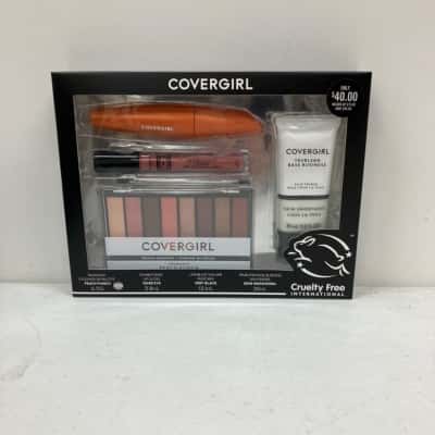 Covergirl Makeup Kit/Set NIB