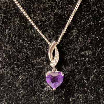 Sterling silver chain and pendant 
