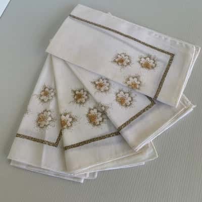 Set of 4 Gold and Floral Trim Table Napkins