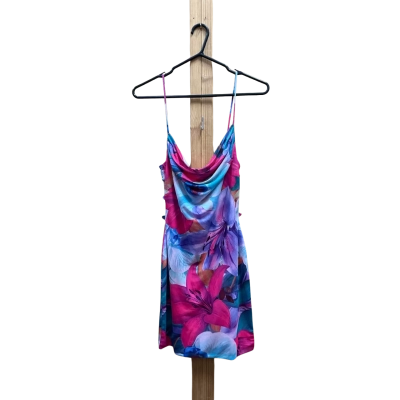 Luvalot Womens  Size 10 Bodycon Dress / Mini Dress / Shoestring Strap Dress Floral 