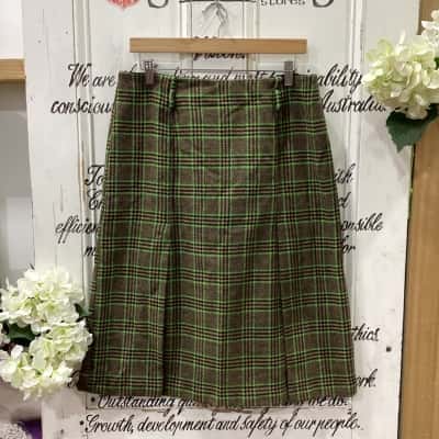 Veronika Maine Brand! NWOT 70% WOOL HOUNDSTOOTH PATTERNED W/SLIT ACCENTS Womens  Size 12 A-Line Skirt / Midi Skirt Black  / Brown / Checked / Green / Pattern 