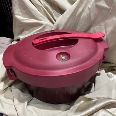 Tupperware Pressure Cooker 3L Microwave 