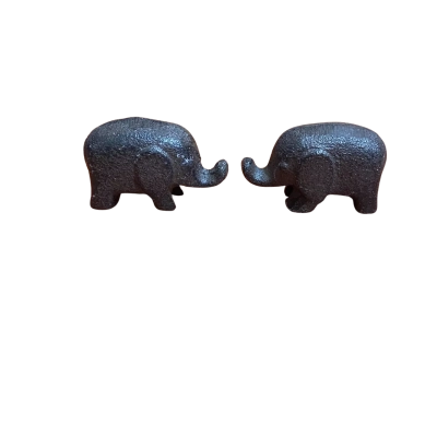 2x cute cast iron elephants