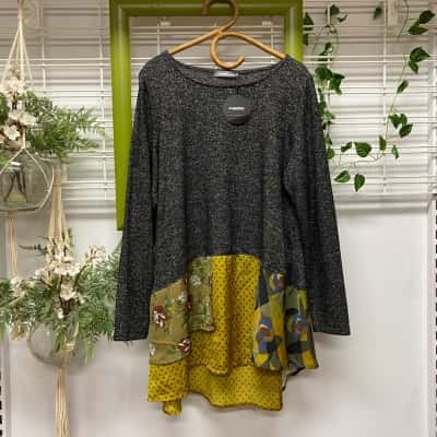 Alembika Womens  Size 5 Long Sleeve Top Multicoloured Brand New With Tags
